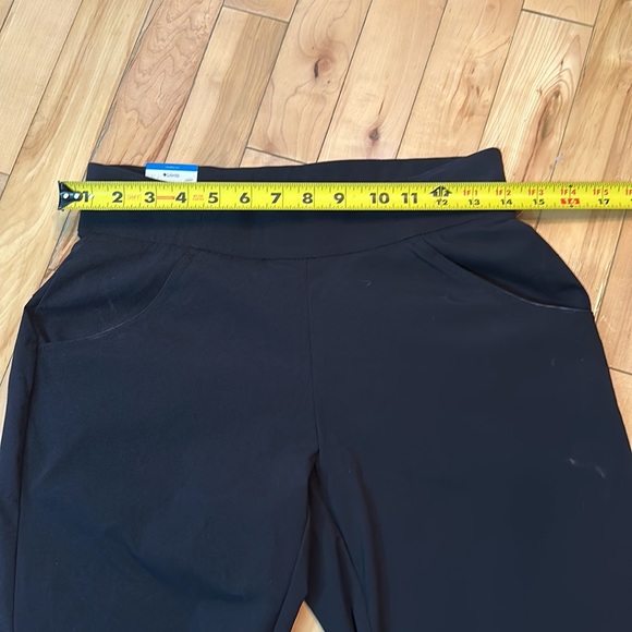 NWT Columbia Capris - Picture 6 of 9